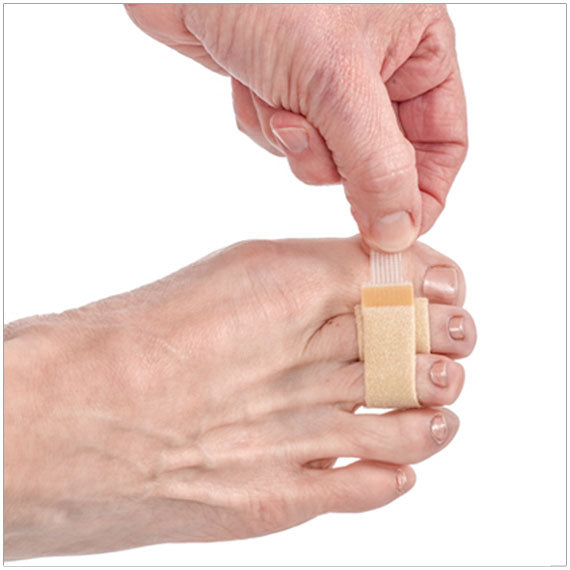 3pp toe loops application- shows how to correctly wrap around and protect injured or broken toe